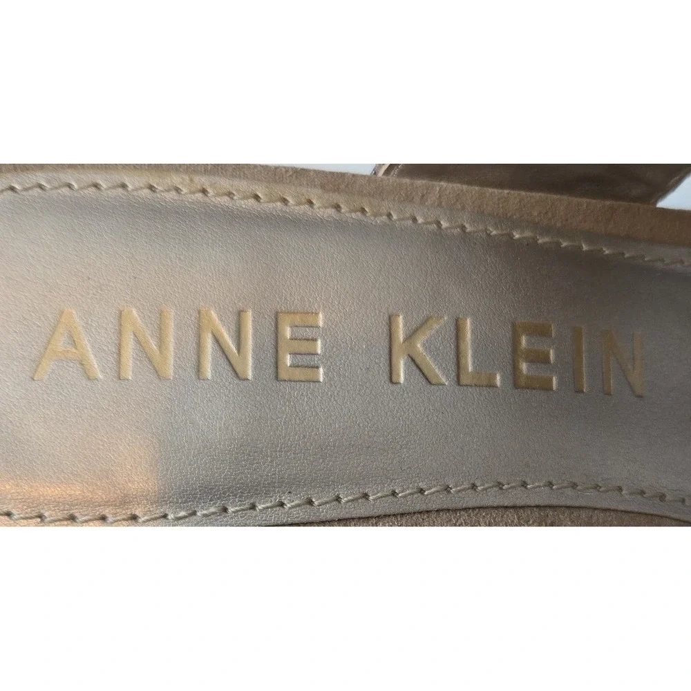 Anne Klein Sandals snake designs Size 9 1/2 , 2 1/2 inch heels‎ Tan & Brown